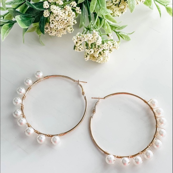 NWT! Pearl Wrapped Large Hoop Earrings! 🤩 - Picture 1 of 3